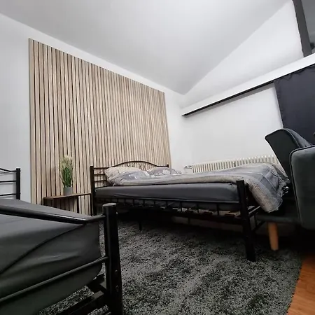 Gemutliche Mit Kleinem Balkon In * Hannover