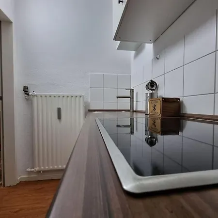 Apartment Gemutliche Mit Kleinem Balkon In *